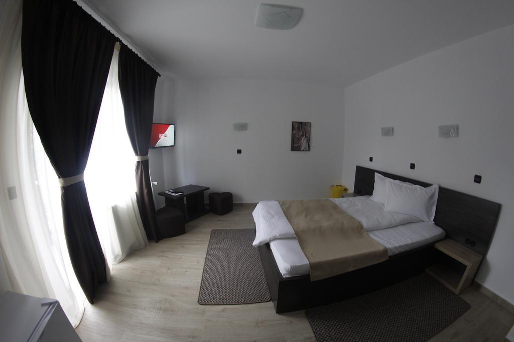 Casa Laur Cu Plaja Privata Hotell Colibiţa Eksteriør bilde